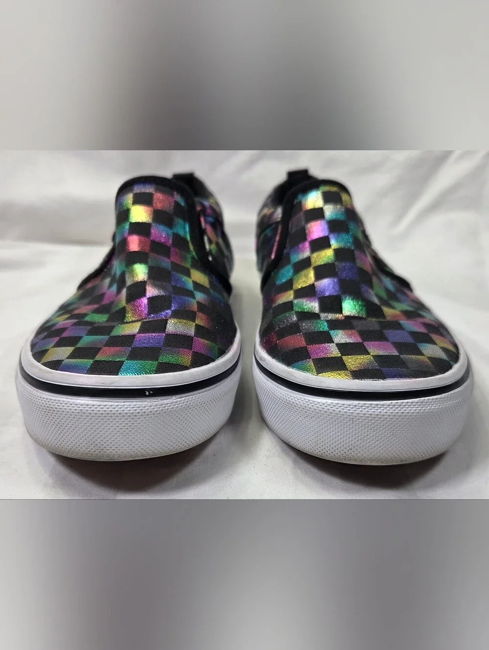 Vans Kids Slip-On Sneakers Black with Iridescent Rainbow Checkerboard Girl Sz 4